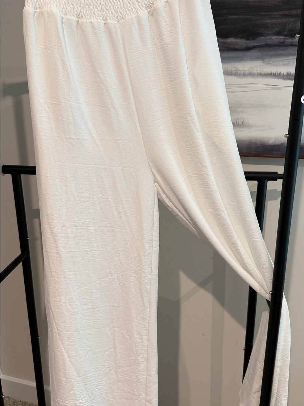 Women’s white wide leg pants